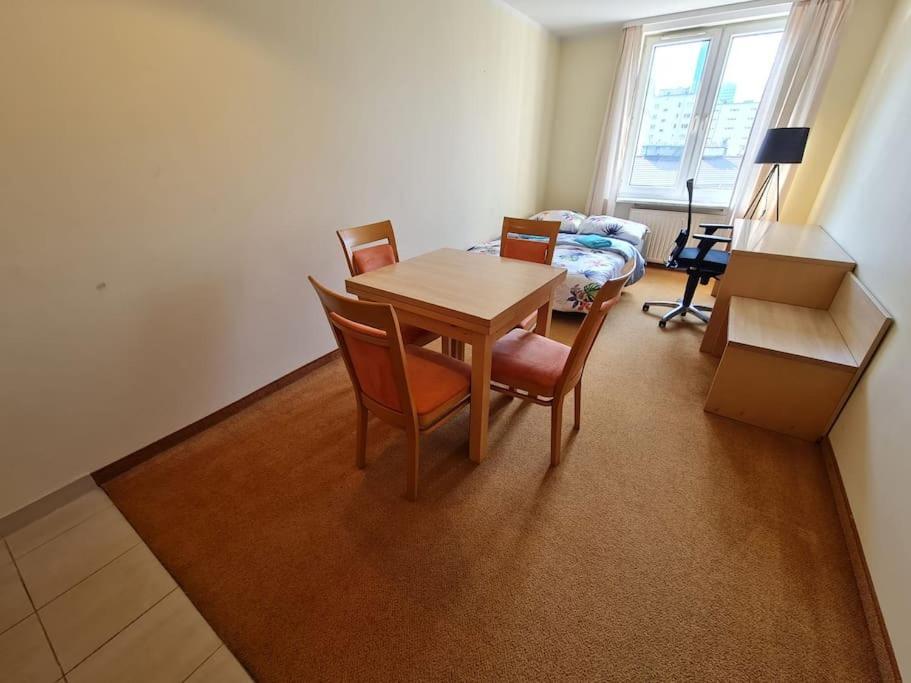 10q - Z6 603 Appartement Warschau